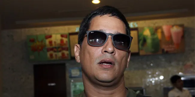 Bucek Depp Comeback Akting Lewat 'OPERATION WEDDING'