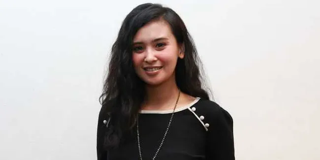 Buka Bisnis Online, Ayushita Janjikan Barang Lebih Eksklusif