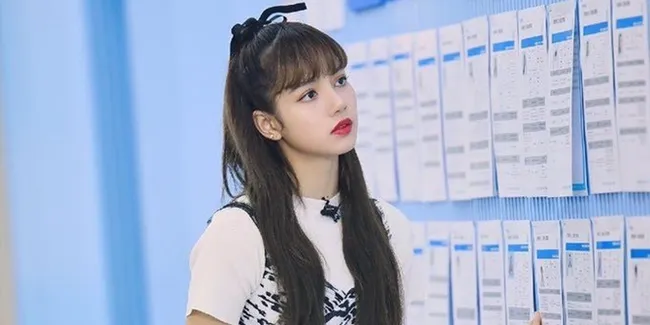 Bukan Visual, Lisa BLACKPINK Ungkap Aspek Penting yang Harus Dimiliki Center Grup Idol