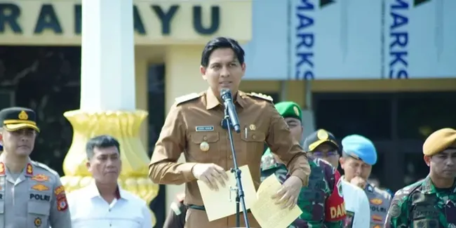 Bupati Lucky Hakim Masuk 5 Besar Kepala Daerah Terbaik Nasional