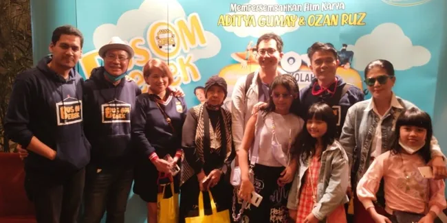 'BUS OM BEBEK' Bakal Resmi Tayang Setelah Tertunda 2 Tahun, Sutradara Aditya Gumay Sujud Syukur