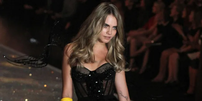 Cara Delevingne Putus Gara-Gara Kehadiran Orang Ketiga?