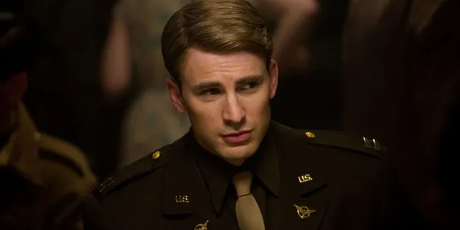 Chris Evans: Persaingan Superman VS Captain America Itu Konyol