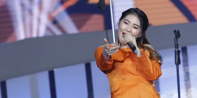 Curhat Serba Salah Sebagai Musisi, Via Vallen Sindir Keras Para Haters