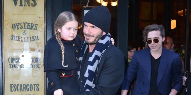 Cute! David Beckham Lakukan Ini Pada Harper Saat Main Golf