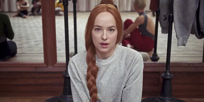 Dakota Johnson Harus Konsultasi ke Terapis Usai Bintangi Film Horor 'SUSPIRIA'