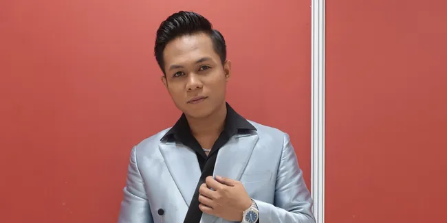 Danil Sumenep Raih 3 Standing Ovation di Dangdut Academy 8, Nyanyikan 'Bulan Bintang'