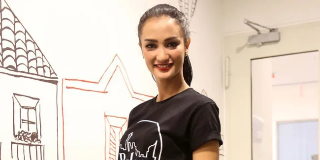 Dari Sebuah Film, Atiqah Hasiholan Dapatkan Pelajaran Hidup Ini