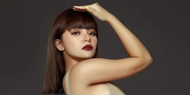 Datang ke Podcast Deddy Corbuzier, Dinar Candy Ngaku Nggak Pakai Celana Dalam