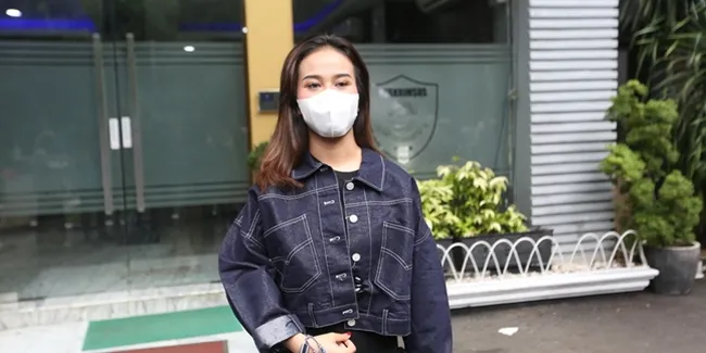 Datang Sendiri Tanpa Doddy Sudrajat ke Polda Metro Jaya Untuk Jalani Pemeriksaan, Mayang: Takutnya Daddy Nggak Izinin