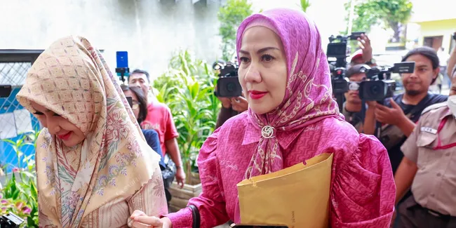 Datangi Komnas Perempuan, Venna Melinda Adukan Kasus KDRT Yang Dialaminya