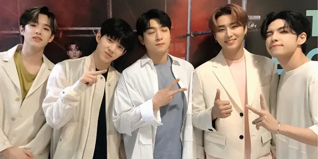 Day6 Beri Penampilan Spesial di Akhir Konser 'GRAVITY IN JAKARTA'