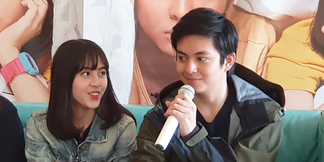 Demi Film 'DUA GARIS BIRU', Angga Yunanda Sampai Rela Jadi Polisi Cepek