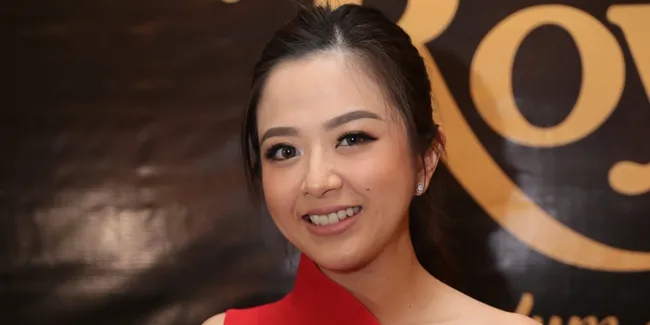 Demi Jalani Persalinan Normal, Franda Rutin Ikut Yoga dan Pilates