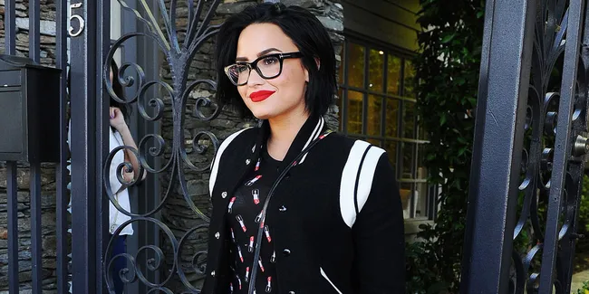 Demi Lovato Putuskan Istirahat Dari Dunia Musik