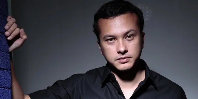 Demi Pemilu 2019, Nicholas Saputra Posting Selfie di IG Pertama Kalinya