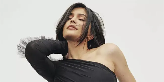 Demi Stormi Webster, Kylie Jenner Rela Pulang Duluan Dari Pesta