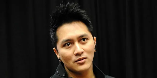 Demian Ingin Hilangkan Monas, Baru Pikirkan Nikah