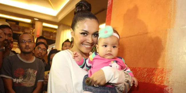 Denada Menjadi Lebih Sadis Terhadap Anak