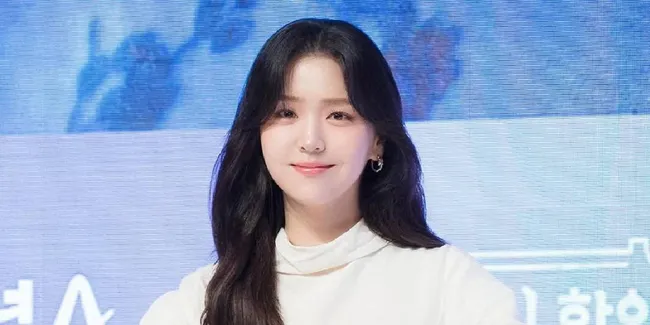 Deretan Aktor Tampan yang Pernah Jadi Lawan Main Kim Ji Eun di Drama Korea, Ada Kesayangan Kamu?
