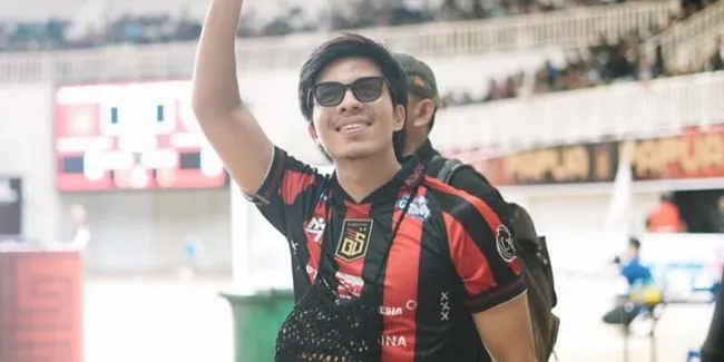 Deretan Artis Indonesia yang Diam-Diam Punya Pesantren