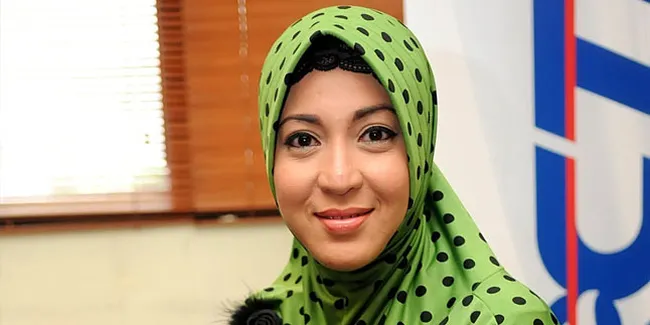 Devy Permatasari Kepincut Bisnis Online