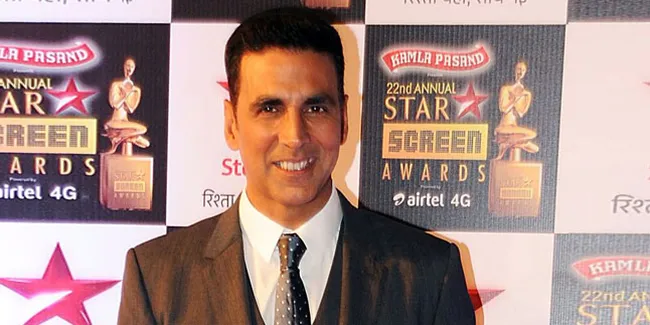 Dijewer Perdana Menteri, Ini Ekspresi Putra Ganteng Akshay Kumar