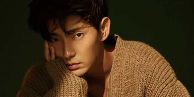 Dikonfirmasi Pacaran, Variety Show Lee Jun Ki Batal Tayang