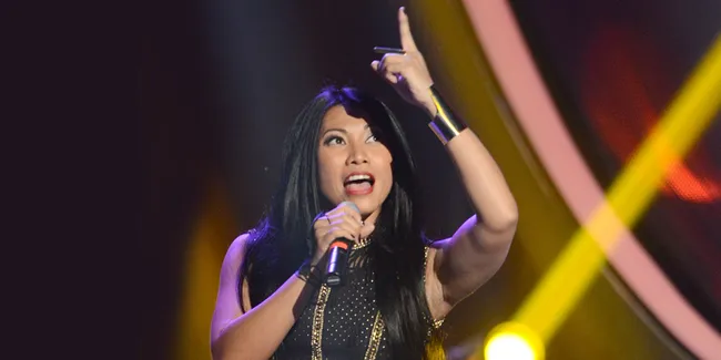 Dikritik Fans Pasca Tulis Surat Untuk Jokowi, Anggun Tak Terima