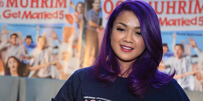 Diminta Untuk Berhijab, Ini Tanggapan Nirina Zubir