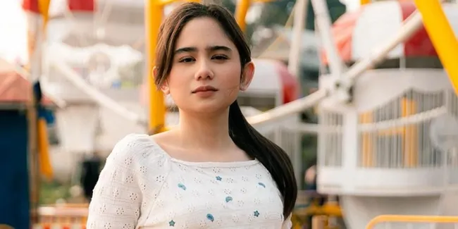 Disebut Singgung Soal 'Aura Maghrib' Fuji, Tissa Biani: Itu Bercandaan Kita Aja Sebagai Teman Suka Ngobrol