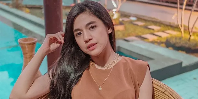 Ditanya Kabar Keretakan Rumah Tangganya, DJ Una Pilih Bahas Anak