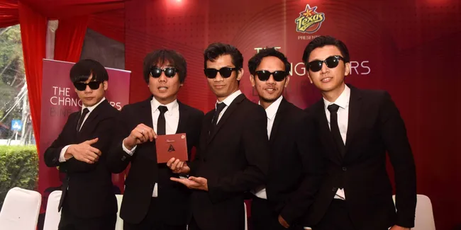Dua Dekade Berkarya, The Changcuters Selalu Kompak dengan Kostum Seragam