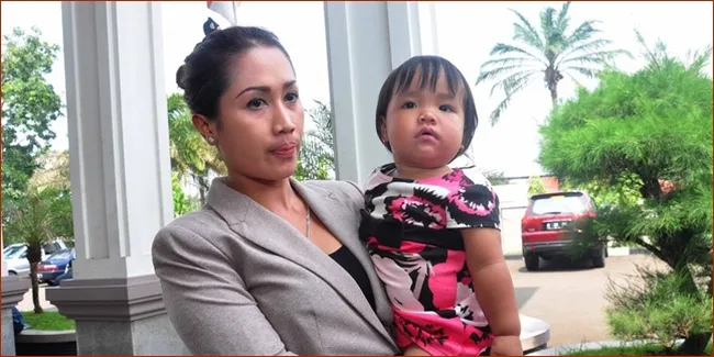 Dulu Dengan Bupati, Kini Melinda Diajak Nikah PNS