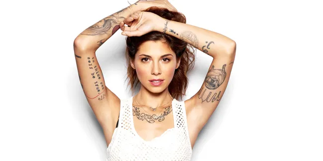 [Eksklusif] 'Human' Bantu Christina Perri Jadi Dewasa!