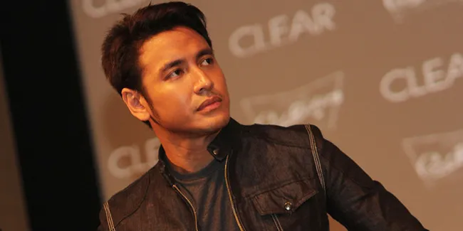 Ello: Pede Aja Meski Naik Bebek