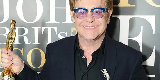 Elton John Masuk Jajaran Penyanyi Rock Terbaik Sepanjang Masa
