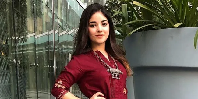Fakta-Fakta Zaira Wasim, Karir Ditentang Orangtua - Tinggalkan Bollywood Demi Islam