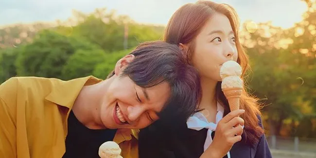 Fakta Unik, Telapak Tangan Kim Young Kwang Sebesar Wajah Park Bo Young