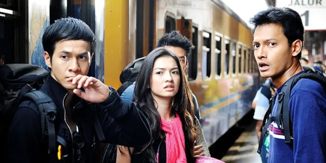 Film 5 CM Dianggap Merusak Alam Gunung Semeru?