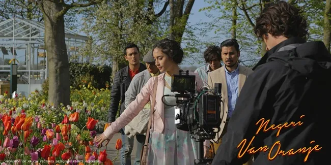 Film 'NEGERI VAN ORANJE' Hadirkan Keindahan Kebun Tulip