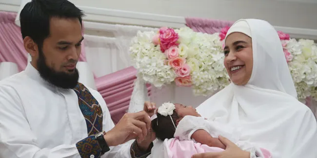 FOTO: Baby Hawwa Putri Shireen - Teuku Wisnu Cantik Berhijab