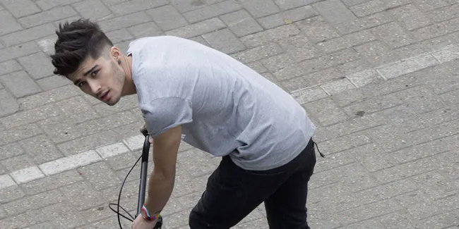 [FOTO] Begini Wajah Zayn Malik Saat Sedang Sakit