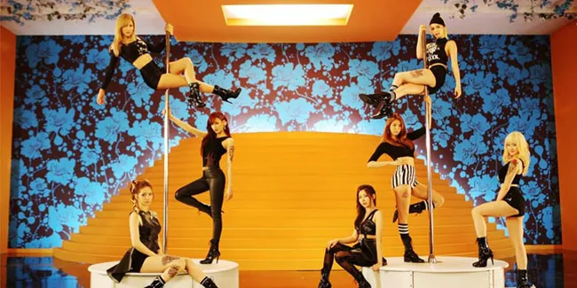 [Foto] Behind The Scene Pole Dance Jung Ah dan Nana After School