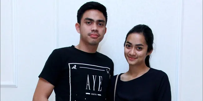 [Foto] Berkebaya Putih Cantik, Ayudia Bing Slamet Resmi Menikah