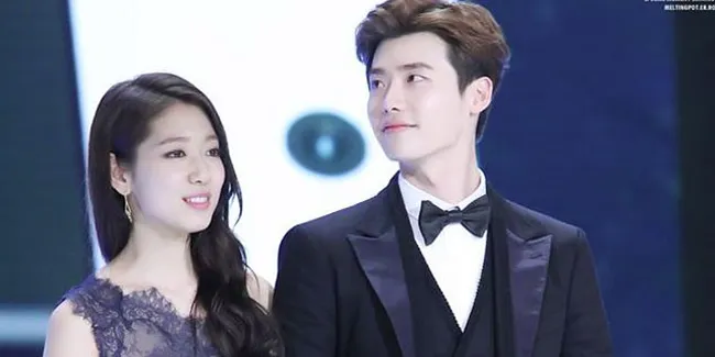 [FOTO] Bikin Jealous! Park Shin Hye & Lee Jong Suk Makin Mesra