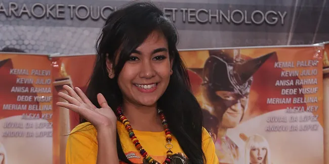 [Foto] Cantiknya Anisa Rahma Kala Berhijab, Bikin Hati Teduh