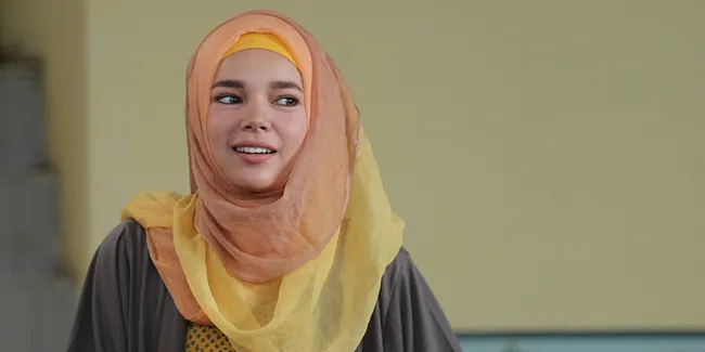 [Foto] Dewi Sandra Waktu Kecil, Tetap Cantik?