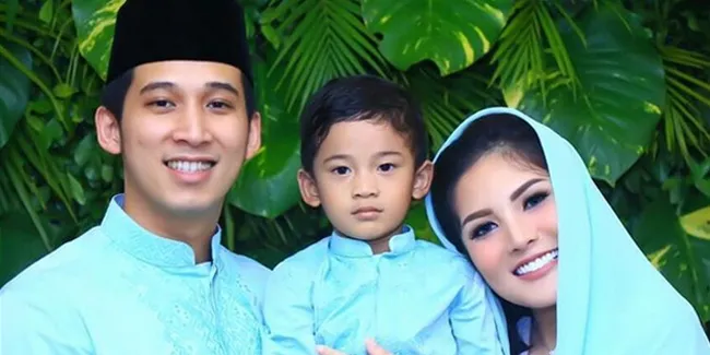 FOTO: Hamil, Nindy Ayunda Gelar Syukuran 4 Bulanan Sebelum Puasa