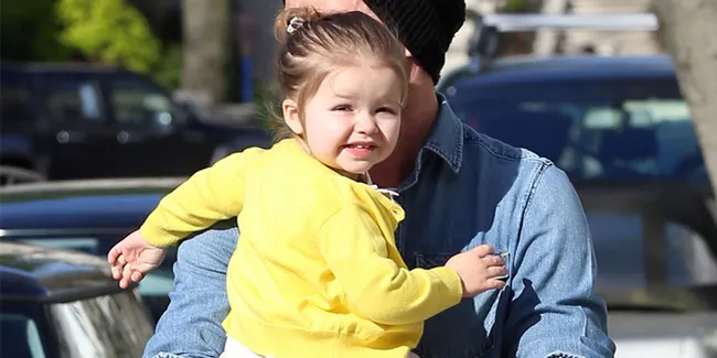 [FOTO] Ketika Harper Beckham Terlihat Lebih Dewasa Dari Usianya